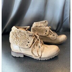 Rock & Candy women’s Size 7 Combat Ankle Lace Boots Shoes “SprayPaint” Y2K